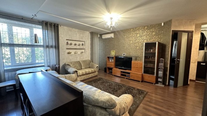 Продам 2-кімн.кв. по вул. І.Сердюка, центр, район площі - фото 1