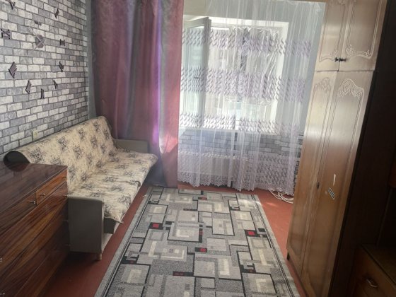 Продажа комнаты на ул. Азербайжанской Київ