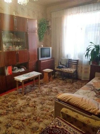 Продам 2 кімнати Захисників України - фото 1