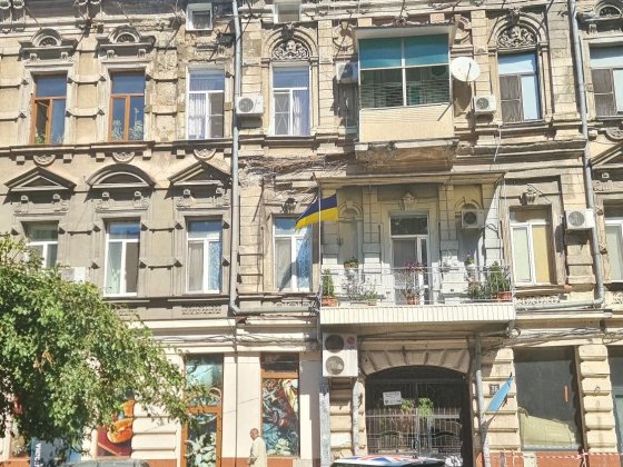 Продам комнату в коммуне в центре Жуковского Одесса