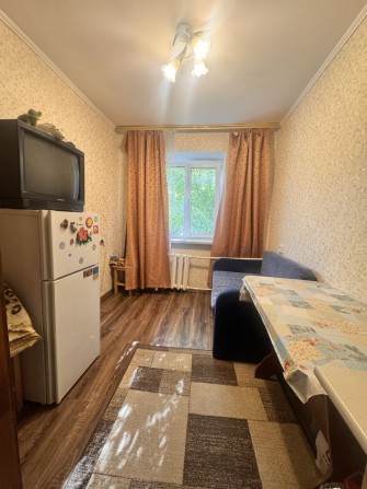 Продам комнату в коммуне ул Краснова Толбухина - фото 1