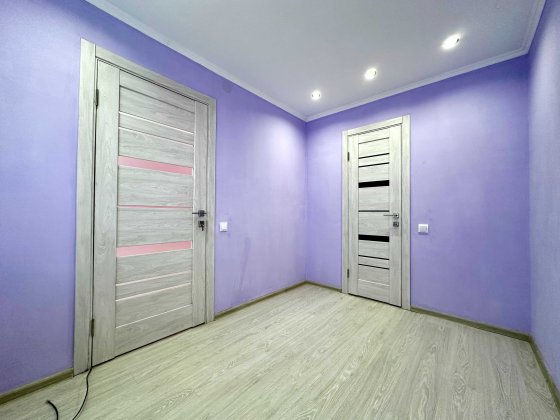 Продаж 2х суміжних кімнат в гуртожитку у м. Стебник!