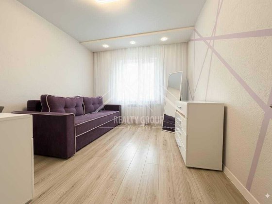 Продаж 2-кімнатної квартири 49м2 з сучасним ремонтом на Вечірньому 7/9 Кривий Ріг