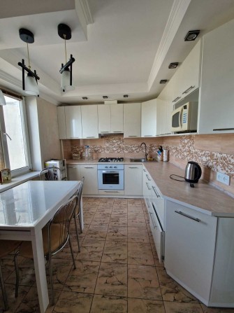 Продаж 3х-кімнатної квартири на Керченській - фото 1