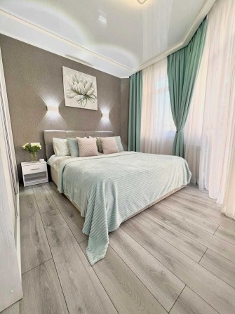 1-кімн. квартира з якісним ремонтом в чудовій локації, газ, гардероб - фото 1