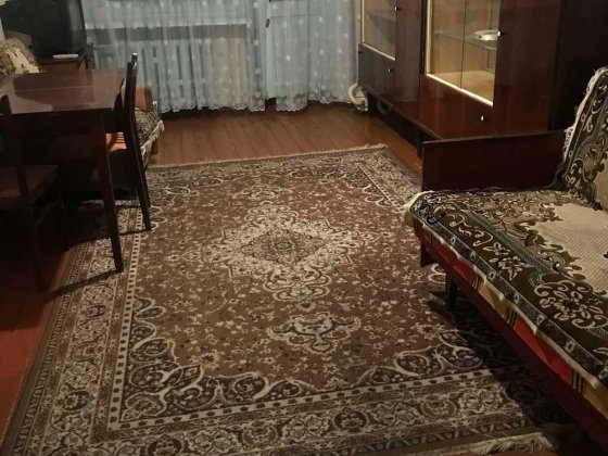 Продажається 2-х кімнатна в центрі ( район жд вокзал) Кременчуг