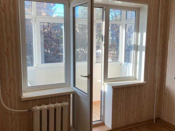 Продам 3х кім. квартиру  на 3 пов. по вул. Соборості. Є- відновлення. Кривий Ріг