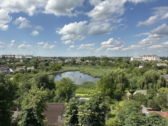 Продаж 3-и кімнатна видова квартири з гарним краєвидом! Луцк