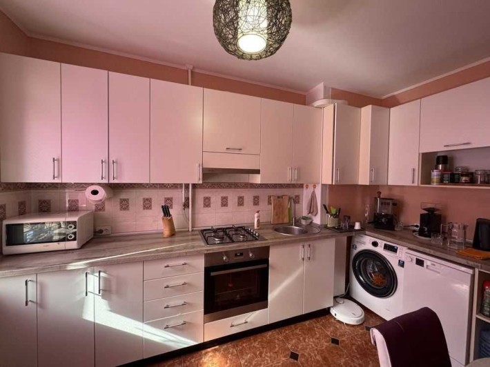Продам 3к квартиру з ремонтом, 67кв.м., на Огнівці - фото 1