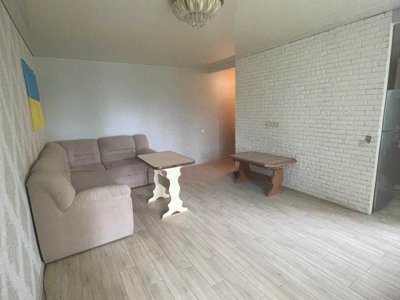 Продається  1-кімнатна квартира-студія в районі 44 кварталу,.Ремонт. Кривий Ріг