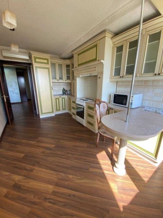 Продам двоповерхову квартиру з видом на р. Дніпро в центрі - фото 1