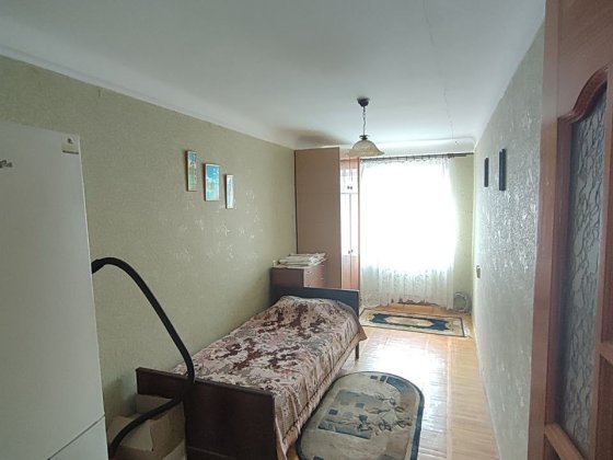 Продам 3-х кімнатну квартиру по Степана Бандери Ровно