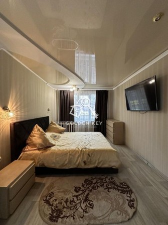 Продаж 3-кімнатної квартири по вул. Кривбасівська єВідновлення - фото 1