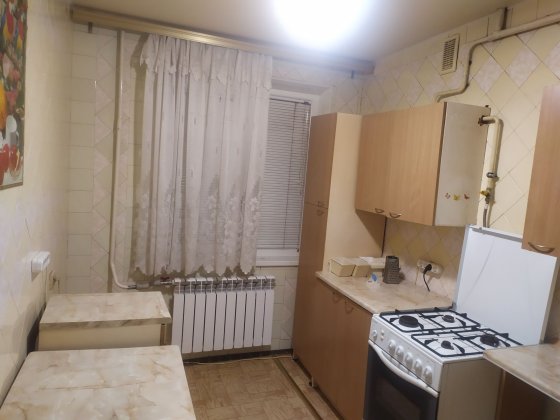 З-х комнатная на Космонавтов. Место расположения шикарное Кривой Рог