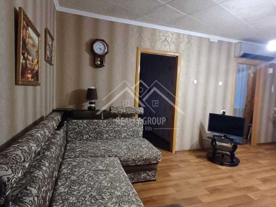 Продаж 4 кімн. квартири на 95 кв. з меблями та технікою. Кривой Рог