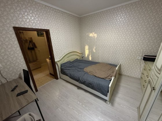 Бюджетна однокімнатна, м-н Зигіна, косметичний стан, цегла, не кутова Полтава