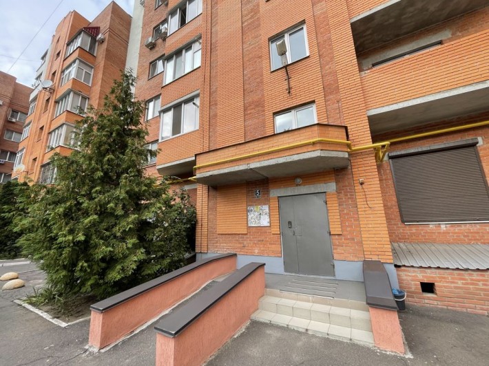 Центр,1-кім-на квартира в цегляному будинку з індив-льним ОПАЛЕННЯМ!!! - фото 1