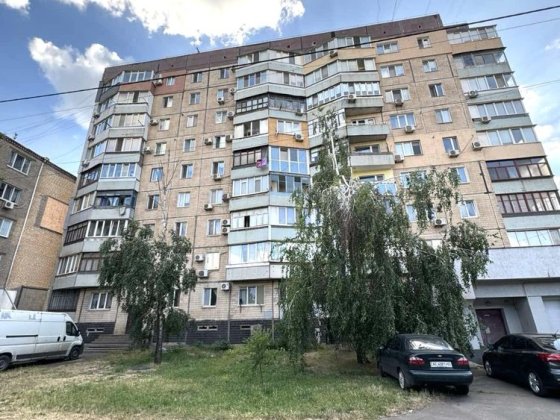 Продам 3 комнатную чешку, 97 квартал, пр.Гагарина Кривой Рог