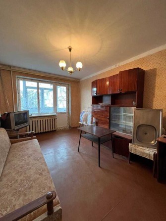 Продаж 2-кімнатної вул. Харківська (біля  9 школи) єВідновлення - фото 1