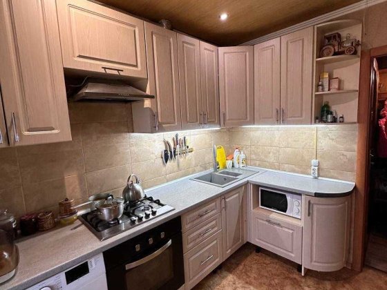 ТЕРМІНОВИЙ продаж! 3-кімнатна квартира з ремонтом Суми