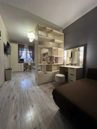 2к з якісним ремонтом на середньому поверсі! - фото 1