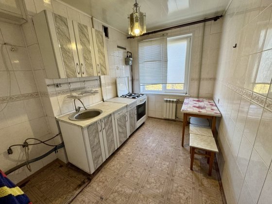 3-х комнатная с прекрасным видом из окна Мира 25 8 этаж. Кривой Рог