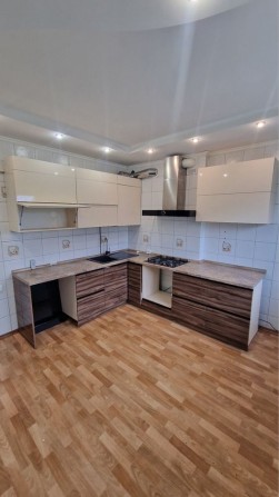 Продаж 1кімн.квартири по вул.Соборності 10(Косіора)Соцмісто, 46,8м2 - фото 1