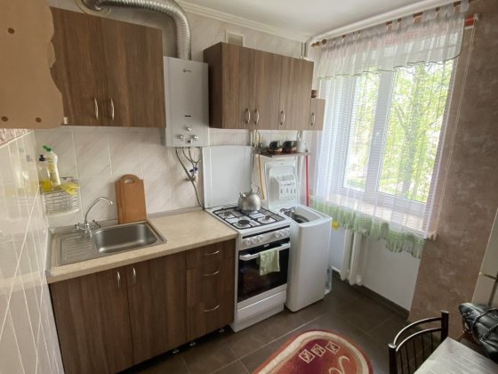 Продам 1 кімнатну квартиру біля парку Шевченка Рівне