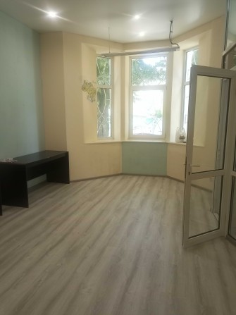 Продам квартиру з Індивідуальним опаленням і окремим входом - фото 1