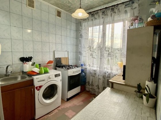 Продам 3-х кімнатну квартиру на Ювілейній Кривой Рог