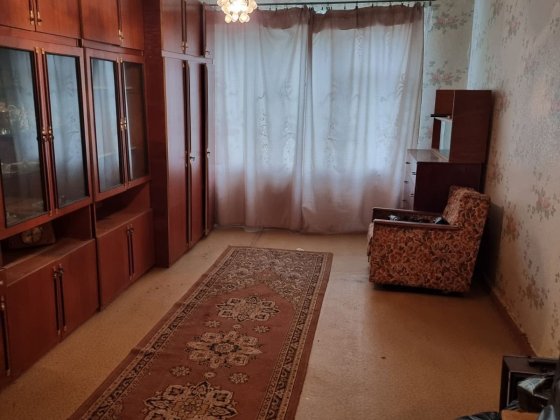 Алмазний 3-хкімнатна з гарним плануванням на 2му поверсі,  краща ціна Полтава