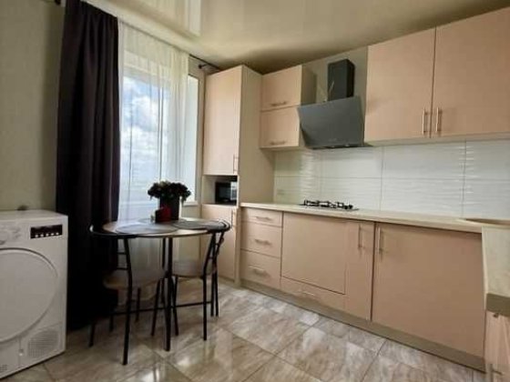 Продаж 1к покращенки з новим Євроремонтом до центру 5 хв. Полтава