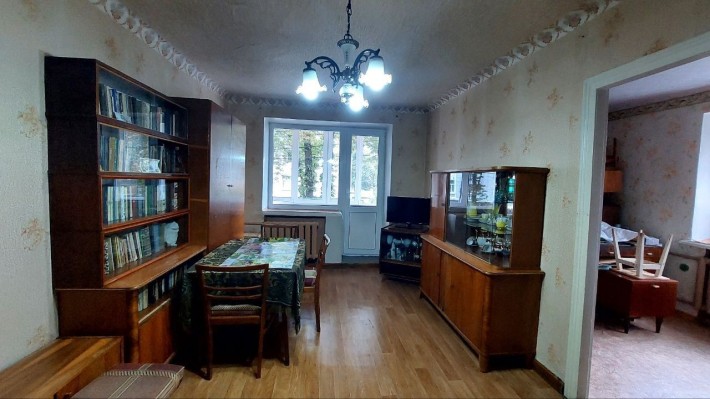 Продам 2к квартиру в центрі - фото 1