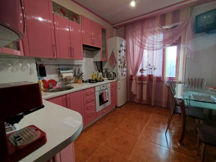 Продаж 4 кімнатної квартири вул.І.Сірка - фото 1