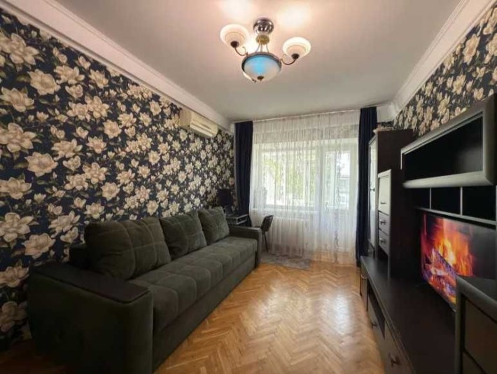 Продам 2-кімнатну квартиру у центрі міста Суми - фото 1