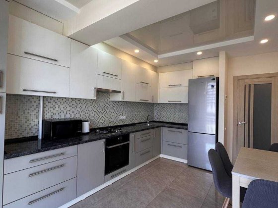 Продаж укомплектованої 1 кімнатної  квартири Щасливе Ровно