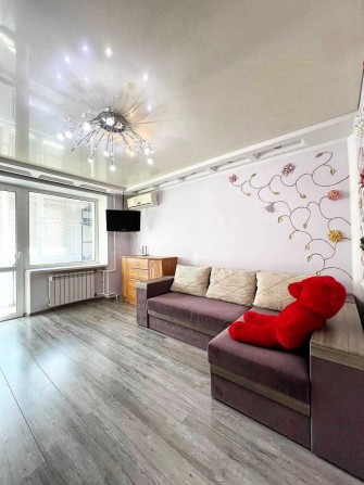 Продаж 1-кімнатної квартири з ремонтом в ЦЕНТРІ - фото 1