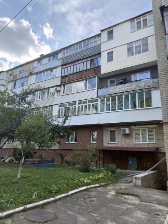 Продам однокімнатну квартиру на Ген. Безручка 16 - фото 1