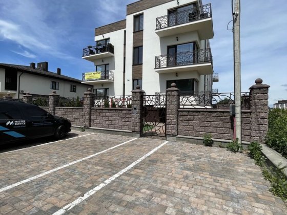 Продаж 3 кімнатної квартири в КЛУБНОМУ будинку Ровно