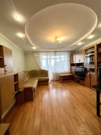 Квартира біля Берізки в цегляному будинку - фото 1