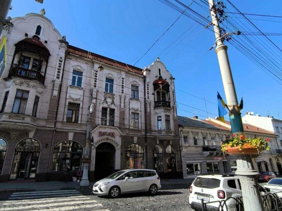 2 квартира по вул. Головній (район гот. Київ) Черновцы