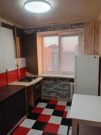 2 к квартира, цегла, косметичний ремонт, меблі та техніка - фото 1