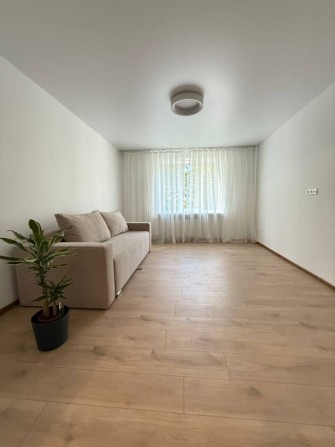 Продам гарну ,сучасну квартиру В топовому районі - фото 1