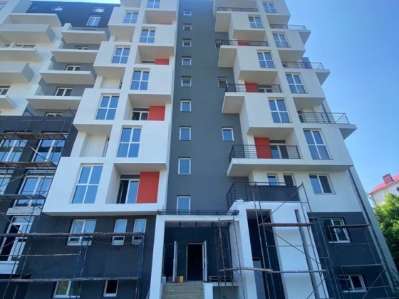 Продаж 2-кімнатної квартири (74кв)в новобудові Чернівці