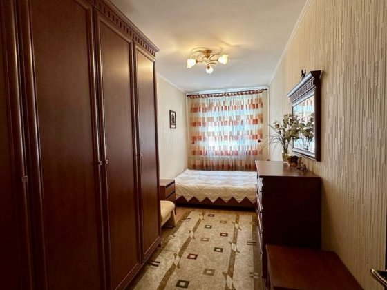 Продається затишна 2-кімнатна квартира в центрі Рівного. Ровно