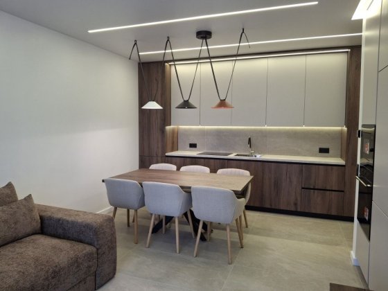 Продам 2 (+1) кім кварттиу з нейсовірно гарним стильним ремонтом Ужгород