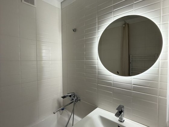 Продається 2 кімнатна Чешка р-н ТЦ Майдан,MacDonalds, OZZI Черновцы