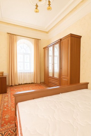 Продам 2 кім. квартиру на землі - фото 1