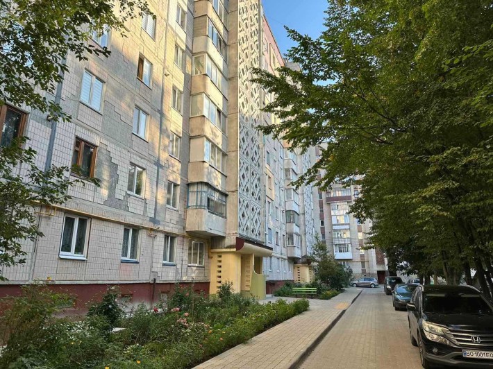 Продам 3-кім.квартиру м.Тернопіль, Бам, вул. 15 квітня - фото 1