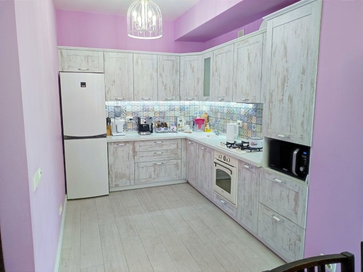 ТЕРМІНОВО! Продаж Квартири в Ужгороді. 2 поверхи, 3 кімнати. - фото 1